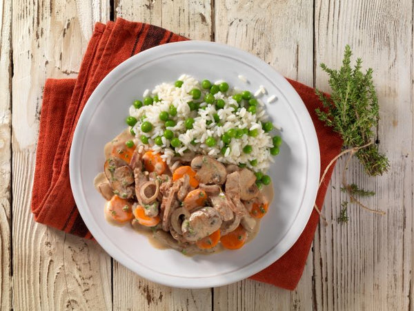 Champignons-Kalb-Geschnetzeltes mit Erbsen-Reis