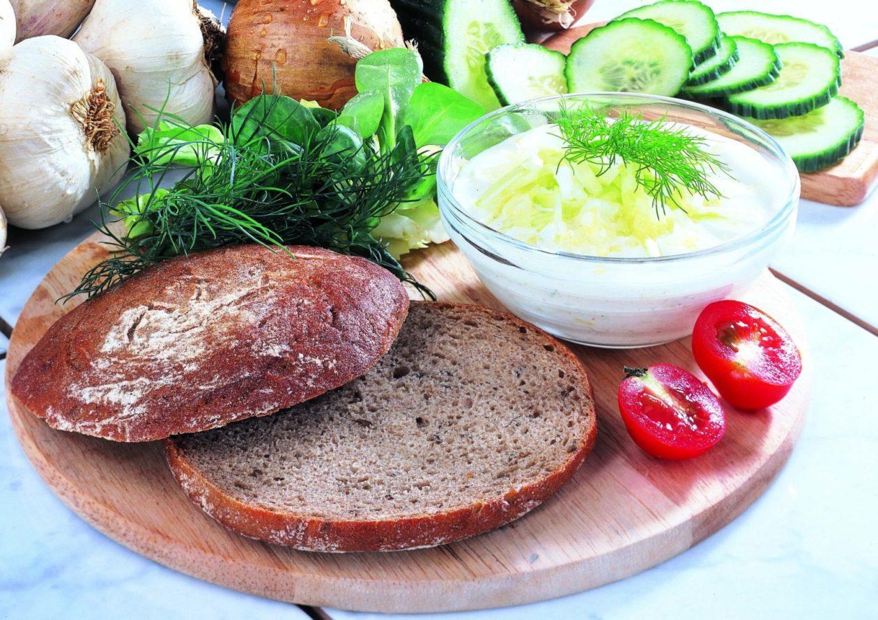 zaziki-auf-fladenbrot Zaziki auf Fladenbrot - BCM Diät Rezepte.at