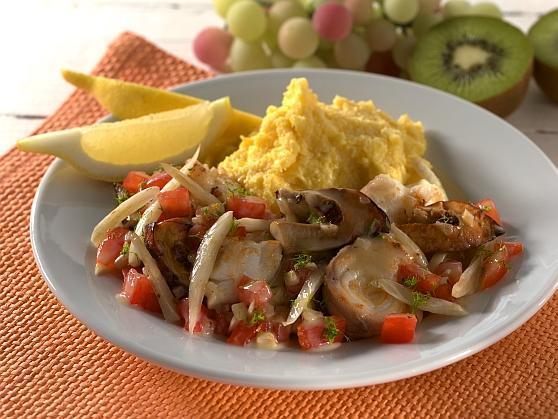 23_seeteufelragout Seeteufelragout mit Steinpilzen und Polenta - BCM Diät Rezepte.at