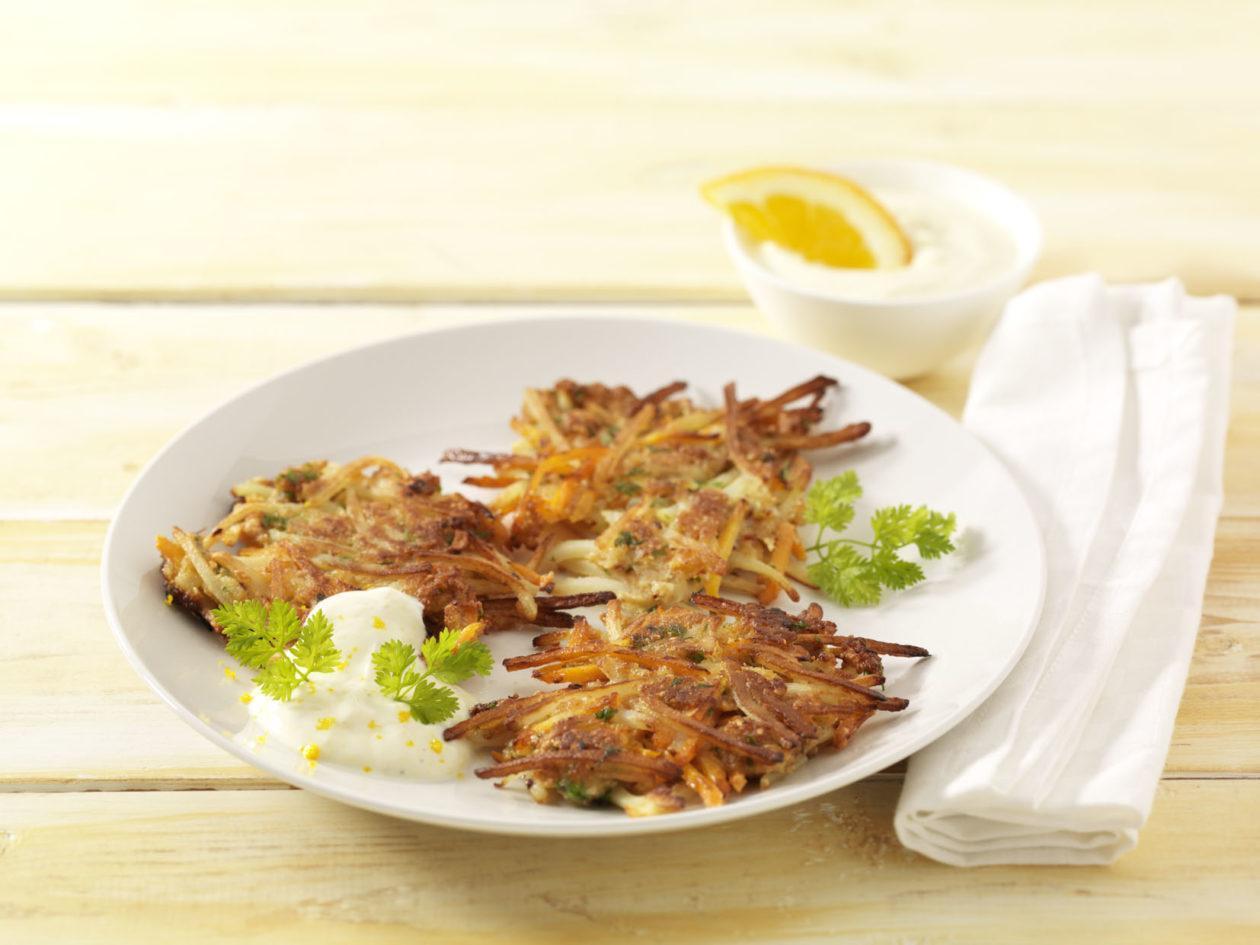 Moehrenroesti mit Ingwer Orangen Quark 0001 Möhrenrösti mit Ingwer-Orangen-Quark - BCM Diät Rezepte.at