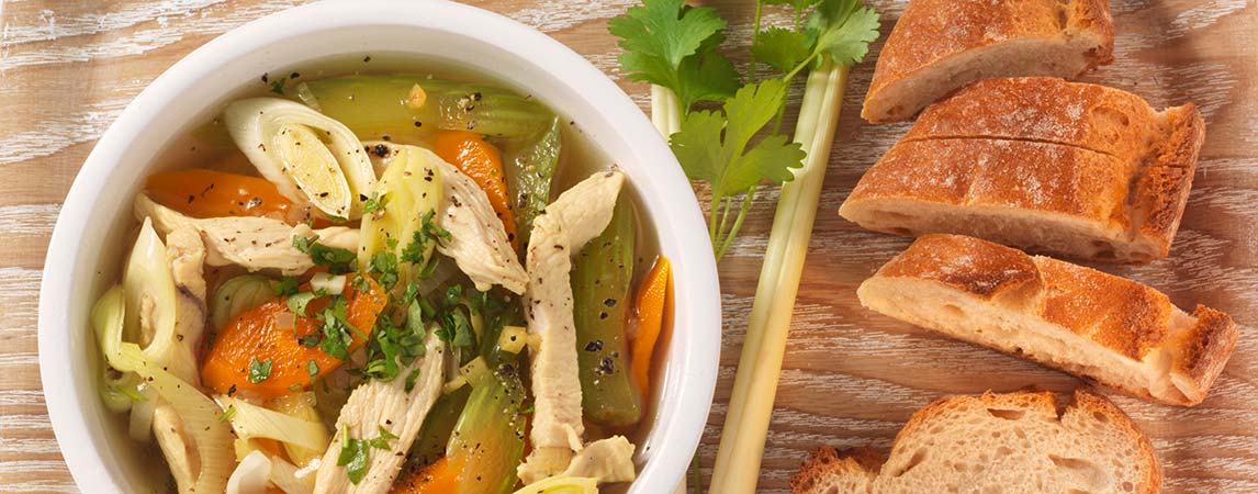 Gemuesefeines_Huehnersueppchen_Zitronengras_2 Gemüsefeines Hühnersüppchen mit Zitronengras - BCM Diät Rezepte.at