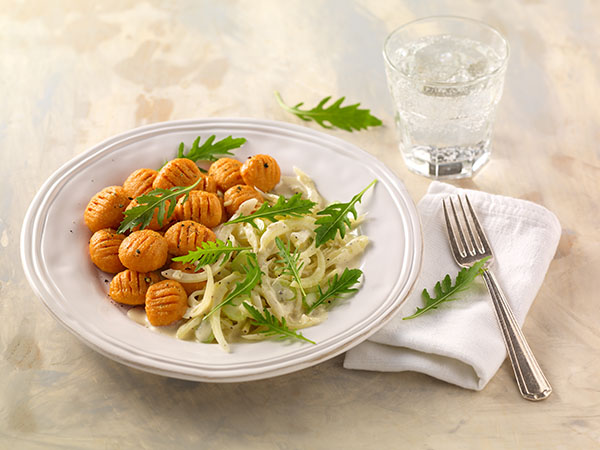 Kürbis-Gnocchi mit Frischkäsesauce und gebratenem Fenchel