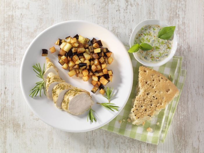 Ofen-Limetten-Hähnchenfilet mit Kartoffel-Auberginen-Pfanne